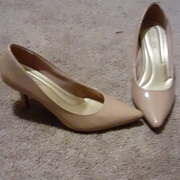 Shoe - Picture 1 of 1